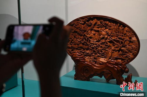 上海广东两地240余件雕刻精品羊城荟萃，工艺美术精品展暨市场趋势观察